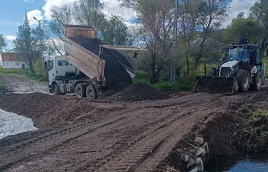 Ağrı'da yollar için koruma kalkanı oluşturuluyor