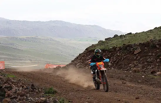 Ağrı Dağı'nda nefes kesen final