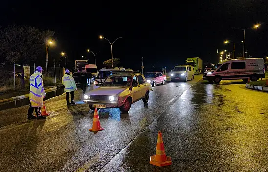 Ağrı'dan Erzurum ve Erzincan'a gidecekler dikkat! Yol yeniden açıldı