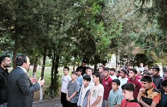 Ağrı İl Müftüsü İlhan hafızlık öğrencileriyle bir araya geldi