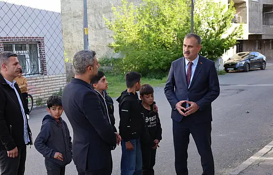 Ağrı Valisi Önder Bozkurt mahalle ziyaretlerini sürdürüyor