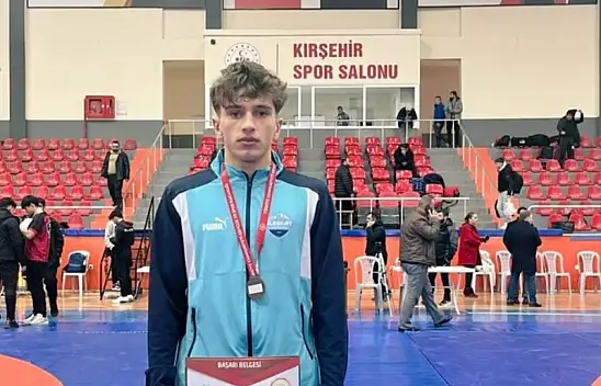 Ağrılı sporcu Hamza Yerlikaya Türkiye üçüncüsü oldu