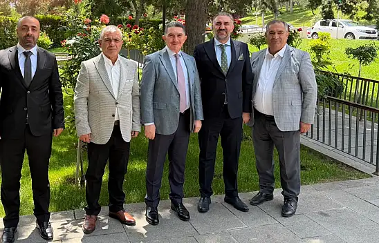 Ağrılı STK temsilcileri TBMM'de Ekrem Çelebi ile buluştu