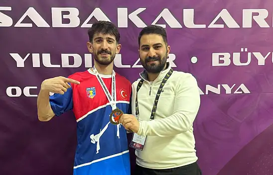 Ağrılı Taekwondocu Türkiye finallerine gidiyor