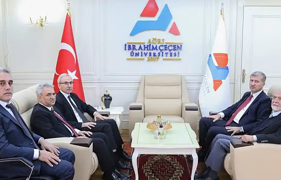 AİÇÜ'de Ahmed-i Hânî Sempozyumu sonrası akademik iş birliği görüşmesi yapıldı