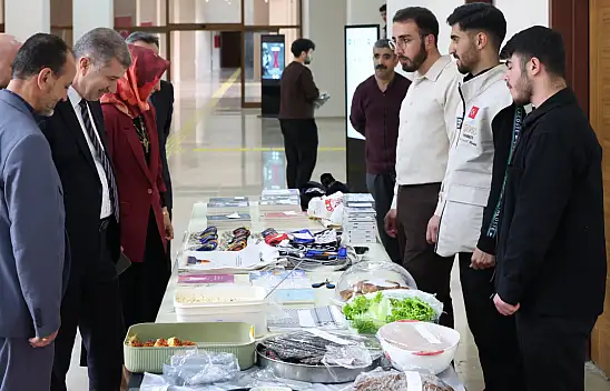 AİÇÜ'de Gazze için gönüller bir olup kermeste buluştu
