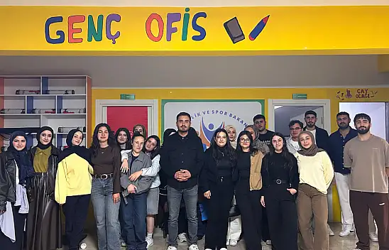 AİÇÜ Genç Ofis'te öğrenciler yeni dönem çalışmalarını konuştu