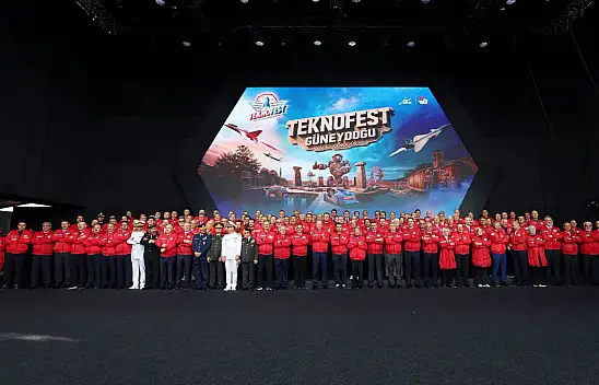 AİÇÜ Rektörü Gülçin, TEKNOFEST Güneydoğu Ödül Töreni'ne katıldı