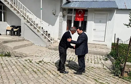 AK Parti Ağrı İlçe Başkanı Reis Ülgay'dan şehit ailesine anlamlı ziyaret