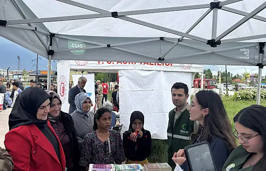AK Parti Ağrı Kadın Kolları Aile Festivali'ne katıldı