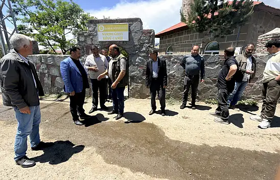 AK Parti Hamur İlçe Başkanı Reis Ülgay Sarıbuğday Köyü'nü ziyaret etti