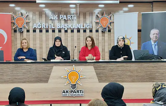 AK Parti Kadın Kolları çalışmalarını değerlendirdi
