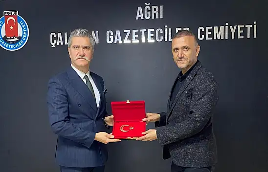 Başsavcı Adem Çalış'tan Ağrı Çalışan Gazeteciler Cemiyeti'ne veda ziyareti