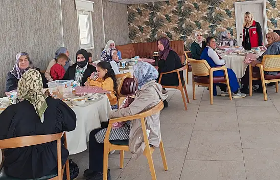 Diyadin'de Anneler Günü'ne özel anlamlı program