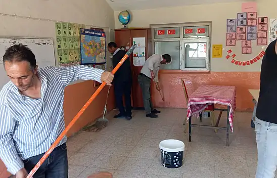 Diyadin'de okullar yeni eğitim dönemine hazırlanıyor
