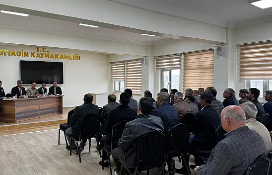 Diyadin'de sahipsiz sokak hayvanları için kapsamlı toplantı düzenlendi