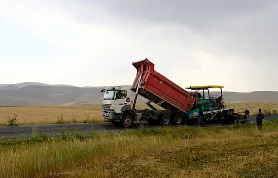 Diyadin'de Tokluca–Budak köy yolu asfaltlandı