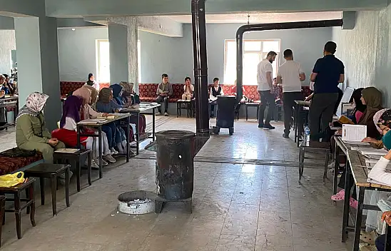 Diyadin'de yaz Kur'an kurslarına ziyaret