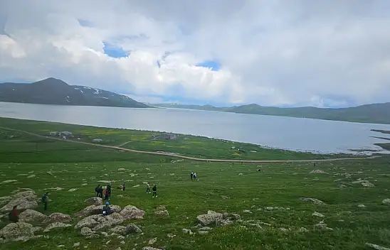 Doğaseverlerin yeni rotası Balık Gölü oldu