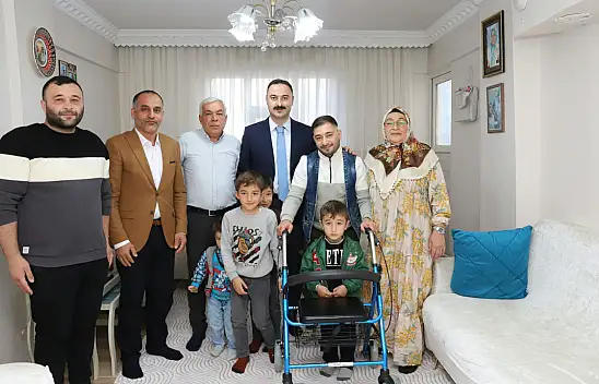 Doğubayazıt Kaymakamı Ayvat gazi ailesini ziyaret etti