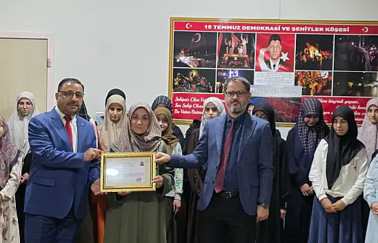 Doğubayazıt'ta 8 yıllık emeğe teşekkürle veda