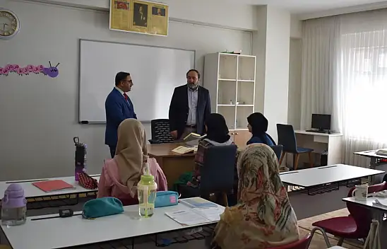 İl Müftüsü İlhan Doğubayazıt'ta öğrencilerle buluştu, yatırımları inceledi