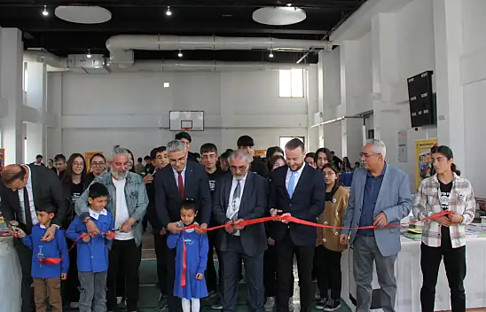 Doğubayazıt'ta kitap günleri yoğun ilgiyle başladı