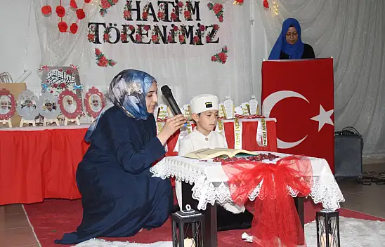 Doğubayazıt'ta minik öğrencilerin hatim sevinci