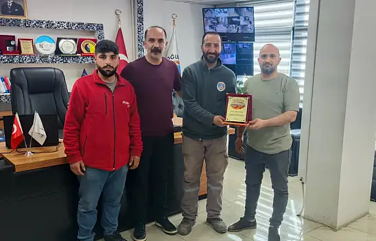 Doğubayazıt'ta örnek temizlik personeline anlamlı vefa