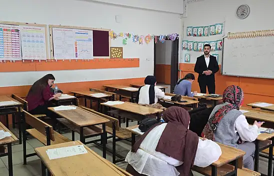 Doğubayazıt'ta umre ödüllü bilgi yarışması düzenlendi