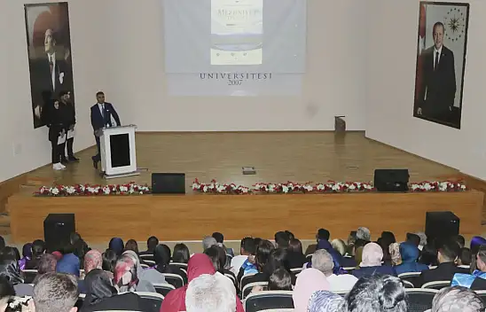 Eleşkirt MYO'da mezuniyet coşkusu yaşandı