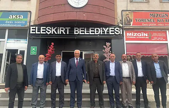Eleşkirt'te muhtarlar günü buluşması: Belediye ve muhtarlar sahada