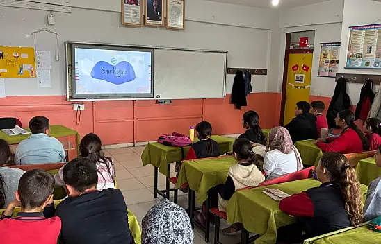 Eleşkirt'te öğrencilere akran zorbalığı ve öfke kontrolü eğitimi verildi