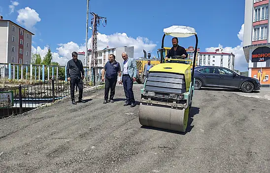Eleşkirt'te yol onarım çalışmaları aralıksız sürüyor