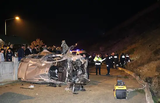 Erzurum'da 22 metreden uçuruma yuvarlanan araçtan acı haber geldi