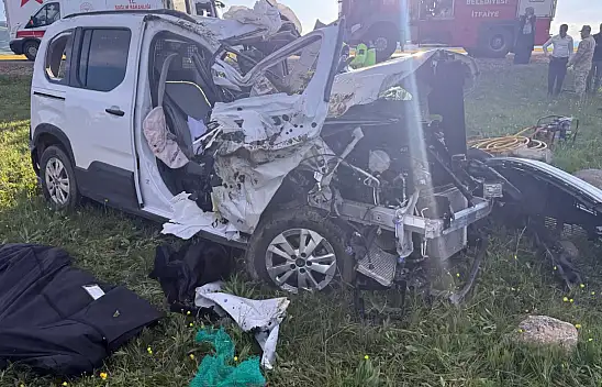 Erzurum'da feci kaza: 1'i bebek 3 kişi hayatını kaybetti