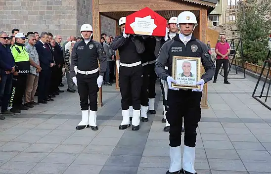 Erzurum'da kalp krizi geçiren polis memuru Selçuk Durmaz hayatını kaybetti