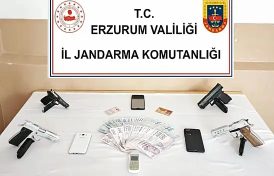 Erzurum'da  silah ve yasa dışı malzemeler ele geçirildi