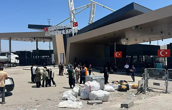 Gürbulak'ta savaşa rağmen  hareketlilik sürüyor