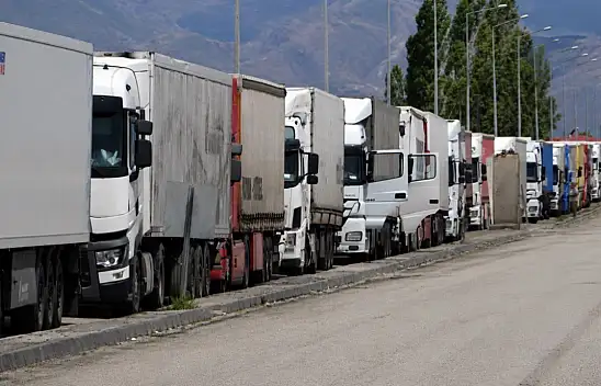 Gürbulak'tan geçen ticaret milyarları buldu