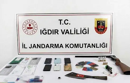 Iğdır'da siber suç operasyonunda 5 şüpheli tutuklandı