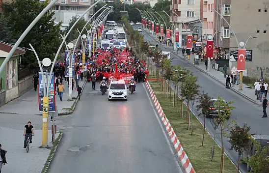 'İrade Bizim, Zafer Bizim' kortejinde Ağrı tek yürek oldu
