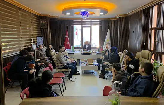 İstanbul'dan Ağrı'ya kardeşlik köprüsü! Öğrenciler aynı sıralarda buluştu