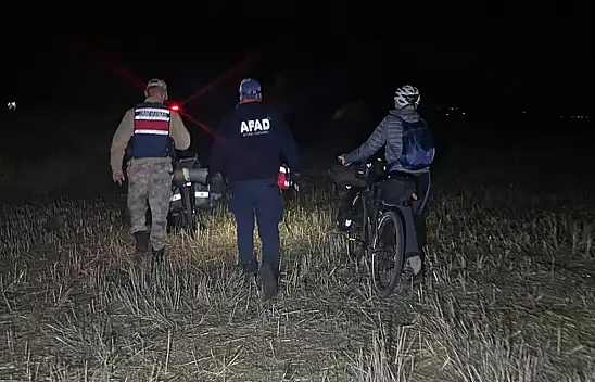 Kars'ta yollarını kaybeden 2 yabancı turist ekiplerce bulundu