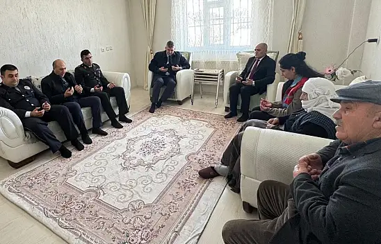 Kaymakam Korkusuz'dan anlamlı günde anlamlı ziyaret
