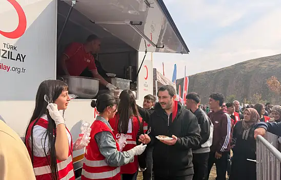 Kızılay'dan Diyadin Kanyonu'nda döner ve ayran aşı ikramı