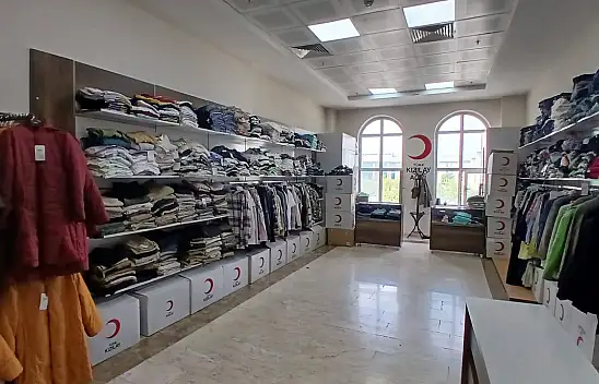 Kızılay'ın üniversitedeki Butik Mağazası yeni döneme hazır
