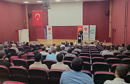 Koruyucu aile farkındalığı için panel düzenlendi: 'Bir Yetime Aile Olmak' temasıyla !