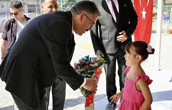 Minik Öğrencilerin Okul Yolculuğu Uyum Haftası ile Başladı
