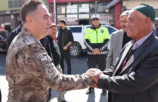 Müdür Önder, Eleşkirt'te esnaf ve vatandaşlarla bir araya geldi